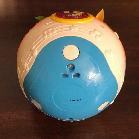 VTech Move and Crawl Ball - Picture 6 of 6